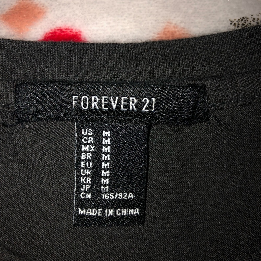 Dark grey graphic tee